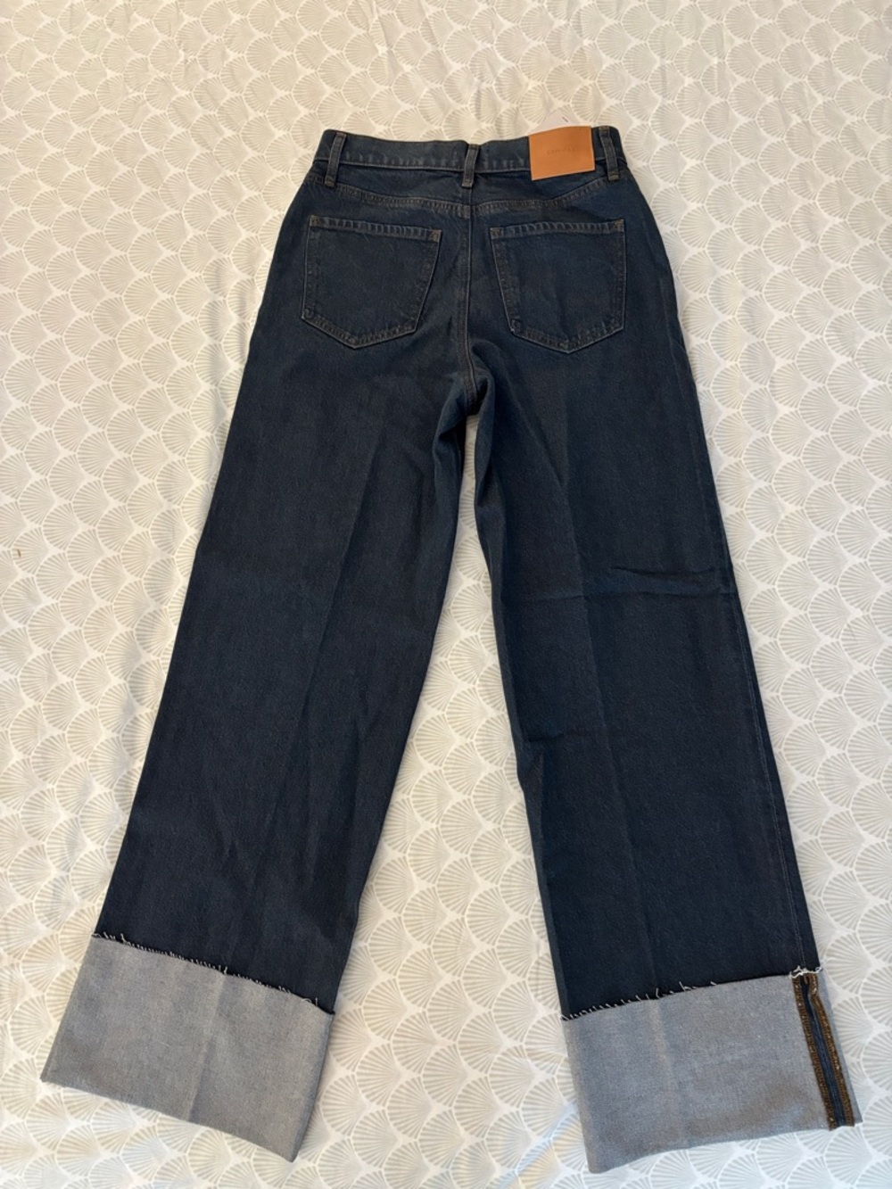 Women’s High Waisted Dark Wash Cuffed Wide Leg Jeans - Picture 2 of 3